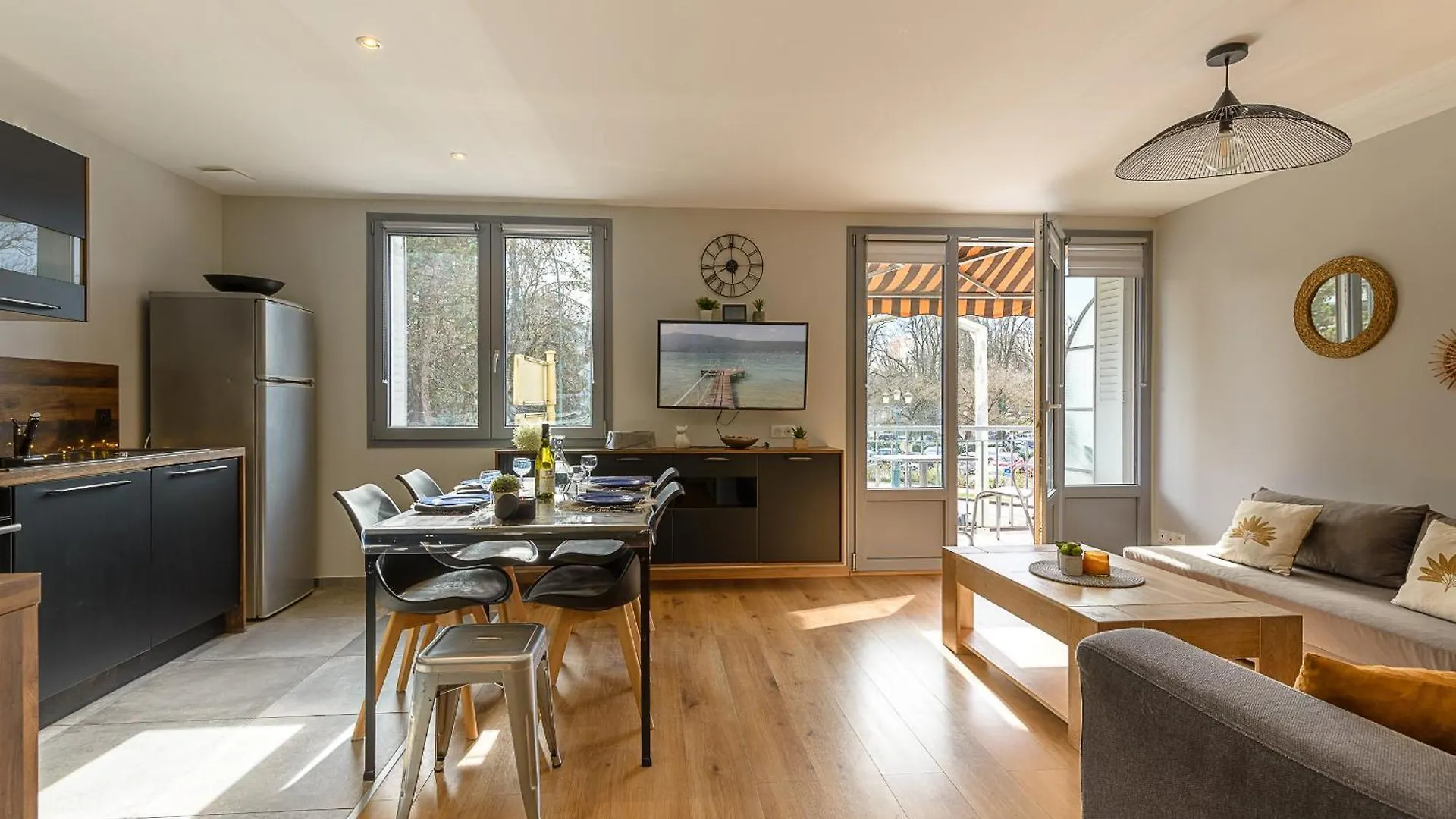 Aux Portes De L'Imperial Palace, Lla Selections By Location Lac Annecy