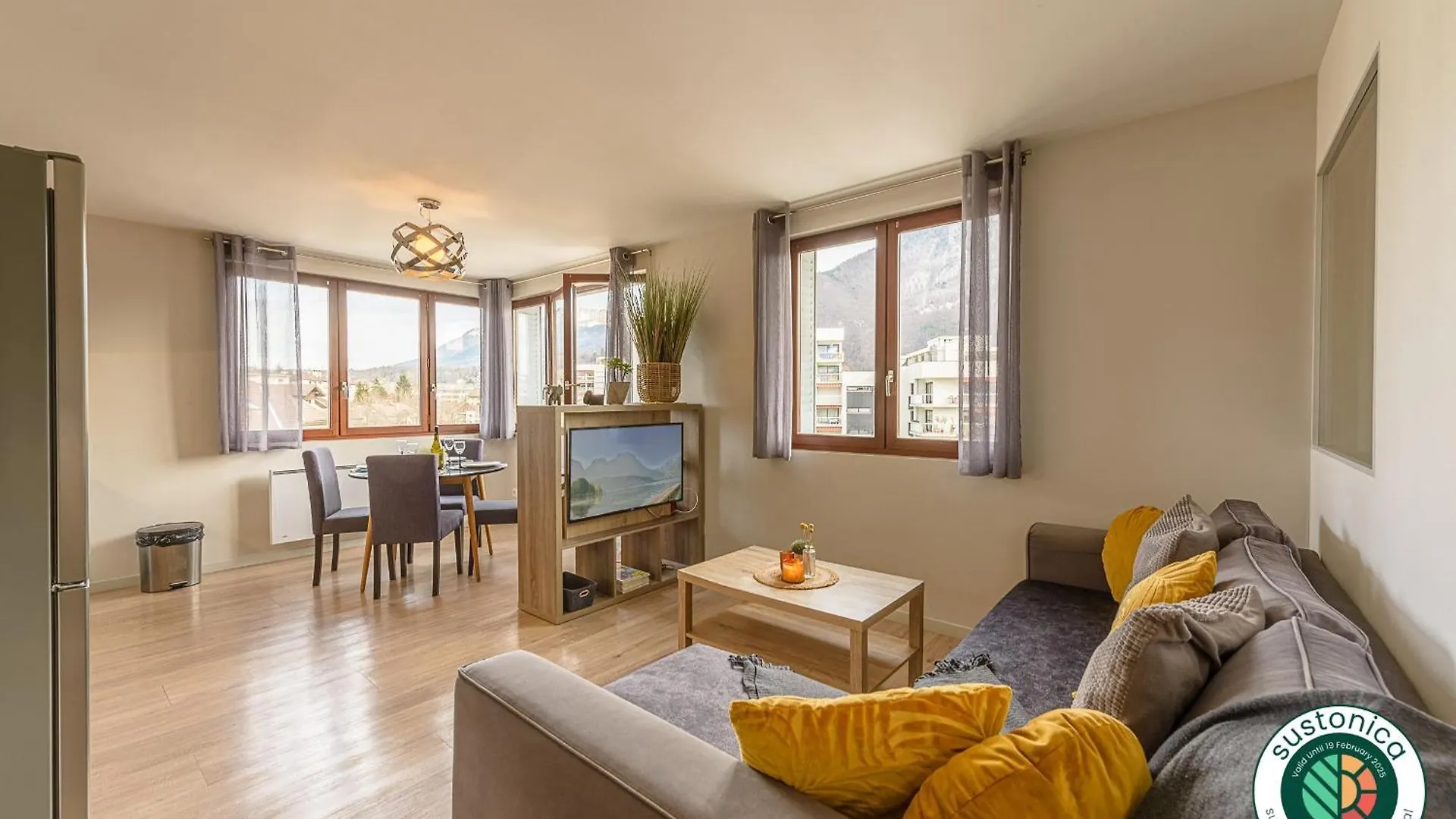 Aux Portes De L'Imperial Palace, Lla Selections By Location Lac Annecy France