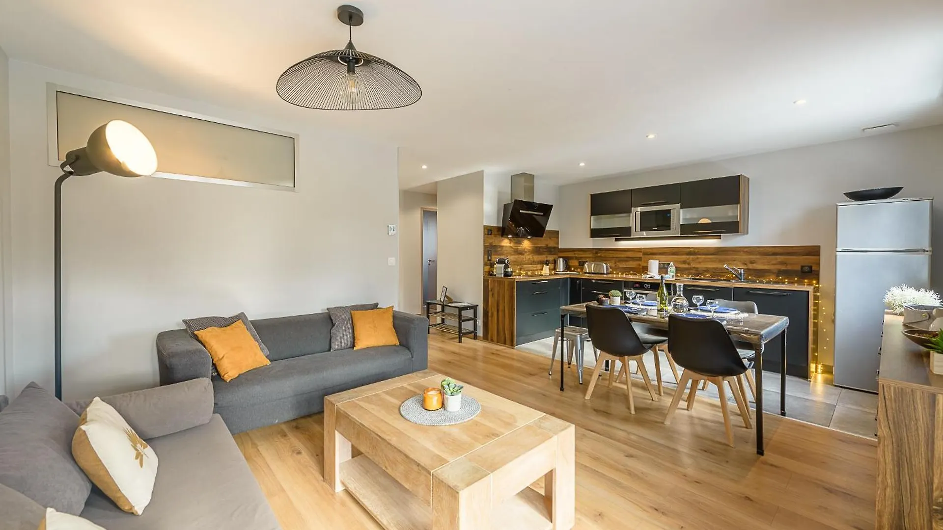 Apartment Aux Portes De L'Imperial Palace, Lla Selections By Location Lac Annecy