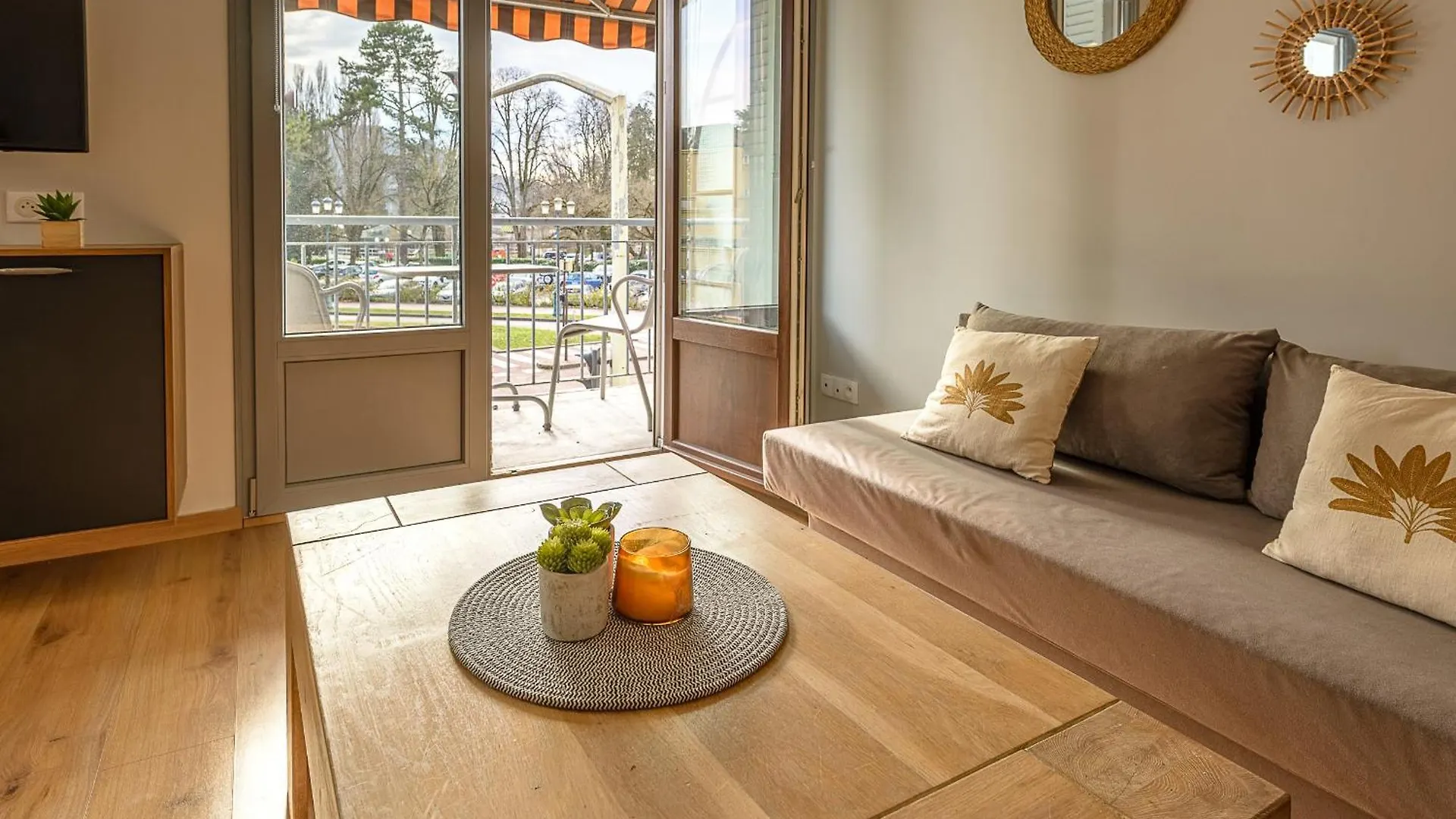 Apartment Aux Portes De L'Imperial Palace, Lla Selections By Location Lac Annecy
